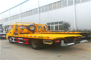 新桥镇附近拖车救援搭电